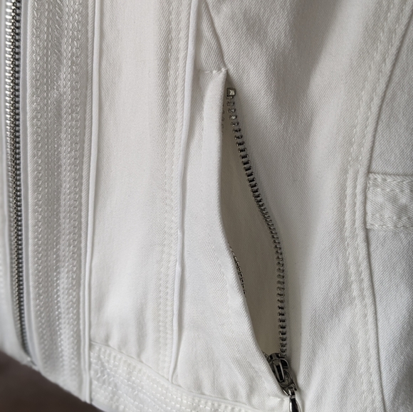 White House Black Market Jacket / Blazer Size 8 White in color - Picture 15 of 15